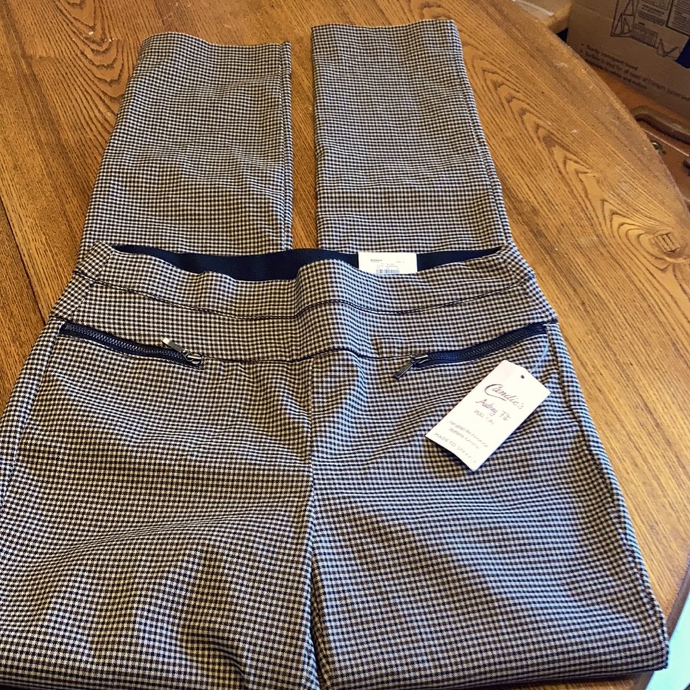 NWT Candie’s Zip Pocket Pull On Pants -Size Small